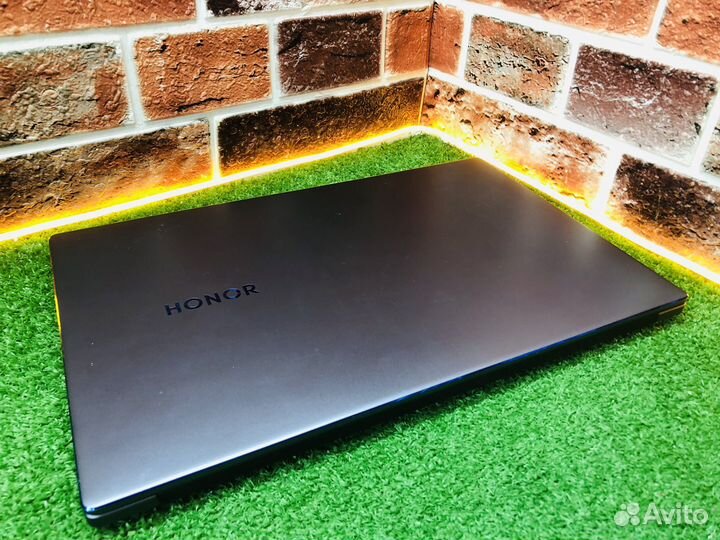 Z.Ноутбук Honor magicbook 15