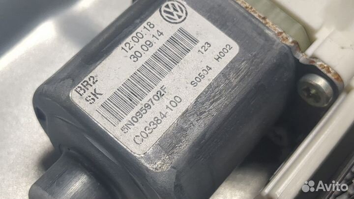 Стеклоподъемник электрический Volkswagen Tiguan, 2