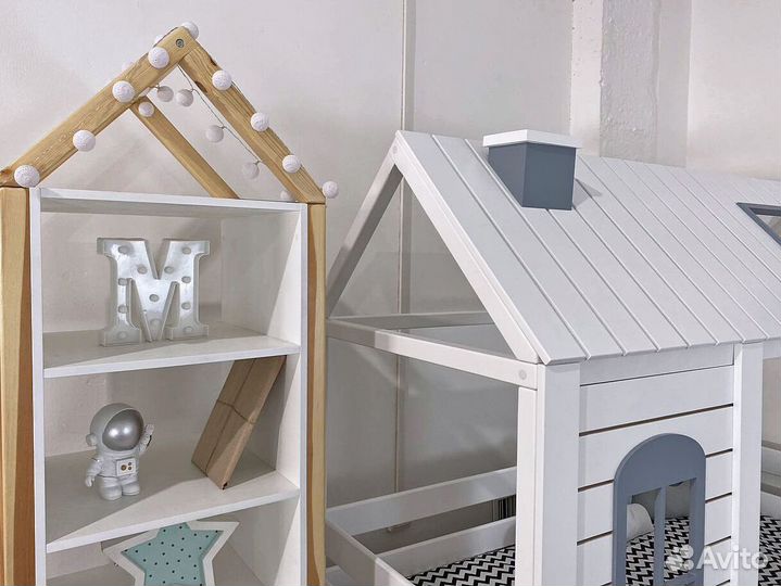 Кровать домик