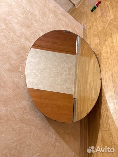 Зеркало настенное в прихожую бу