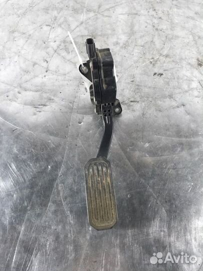 Педаль газа Toyota Camry 50 55 2012-2017