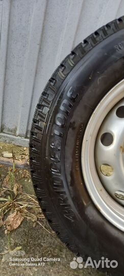 Bridgestone Blizzak Spike-01 205/70 R15 96
