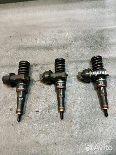 Форсунки Фольксваген Шаран 1.9TDI 038130073AK