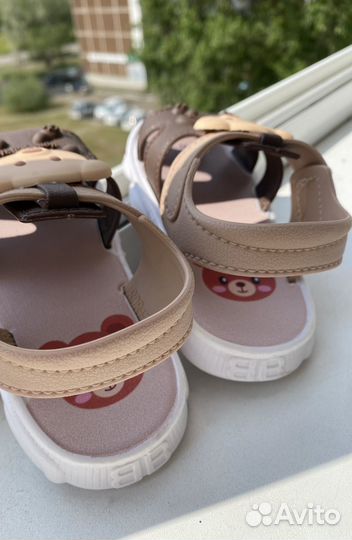 Сандали детские новые