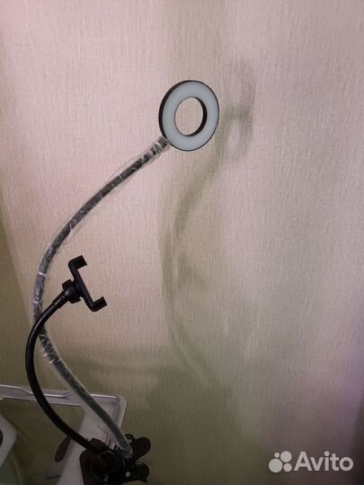 Настольная светодиодная кольцевая лампа