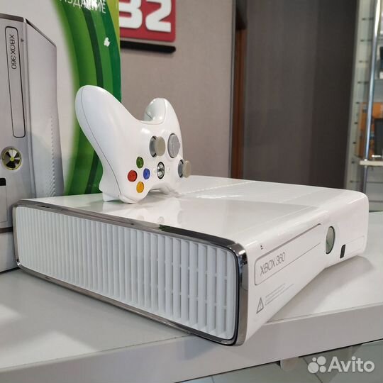 Игровая приставка Microsoft Xbox 360 S Отл.сост