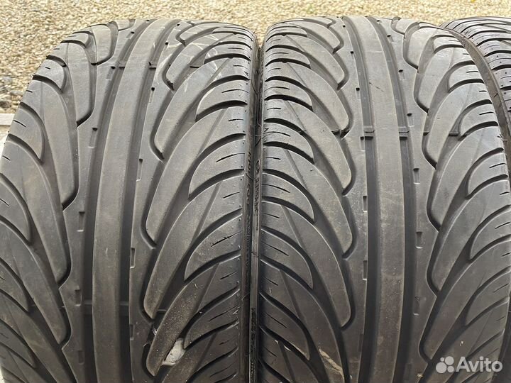 Star Performer TNG UHP 245/30 R20