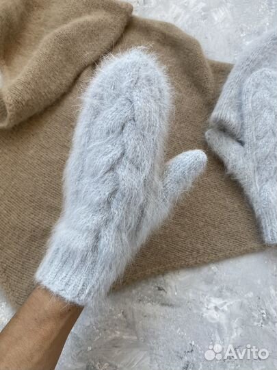 Ушанка из пуха норки, варежки, шапка бини