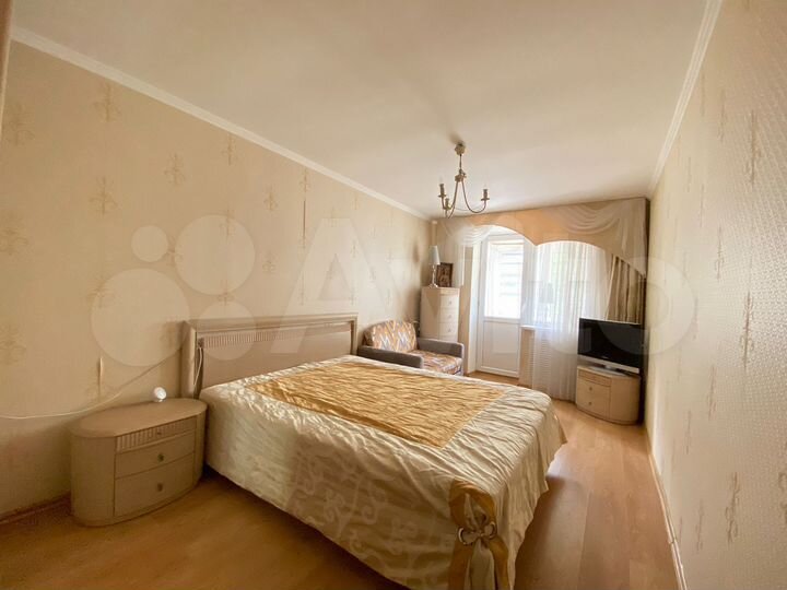 2-к. квартира, 70 м², 3/7 эт.