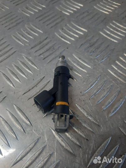 Форсунка Mazda 6 2 2.0 LF 2007