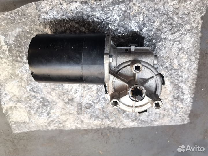 Моторчик стеклоочистителя Renault megan 1