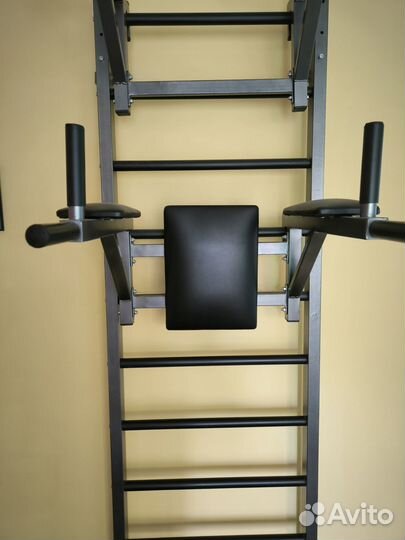 Шведская стенка с турником и брусьями