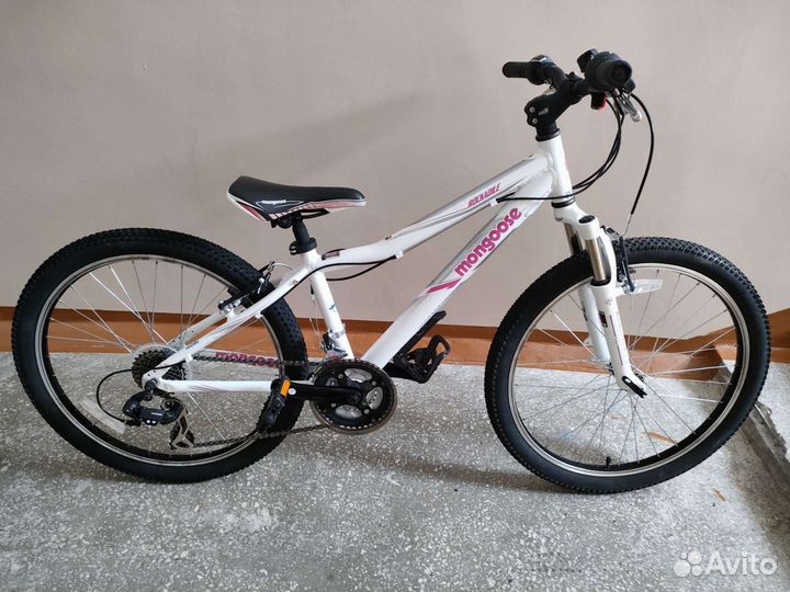 Детский велосипед Rockadile 24 Mongoose