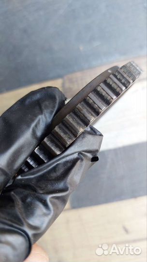 Шестерня выпускного распредвала