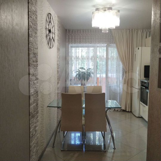 3-к. квартира, 91,2 м², 1/5 эт.