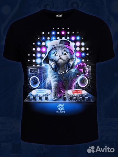 Новая флюорисцентная футболка (светится в неоне)