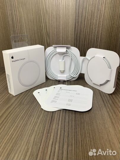 Беспроводное зарядное устройство Magsafe Charger