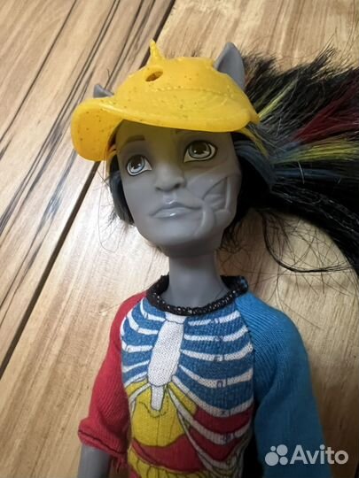 Нейтон рот Monster high