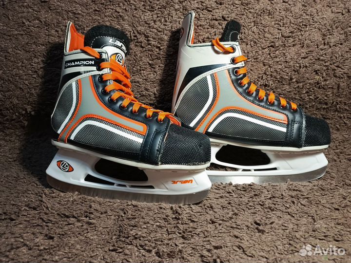 Коньки хоккейные Larsen Champion 39 размер
