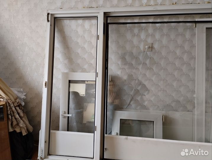 Оконная рама пластиковая