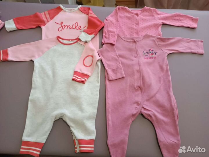 Пакет одежды на девочку с рождения до года