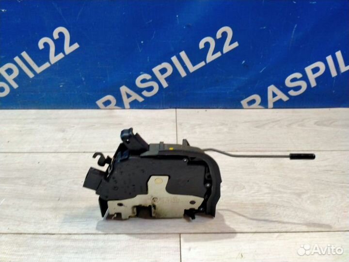 Замок двери задний правый Bmw X5 E53 M54B30