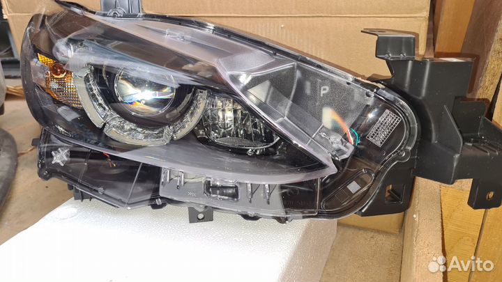 Фара правая Mazda 6 GJ LED Адаптив новая 15-18