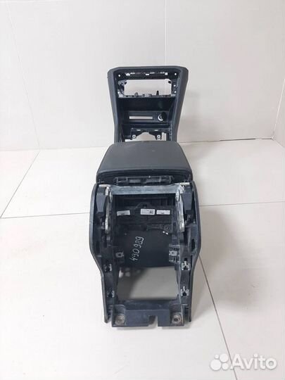 Консоль центральная Volkswagen Tiguan 2017