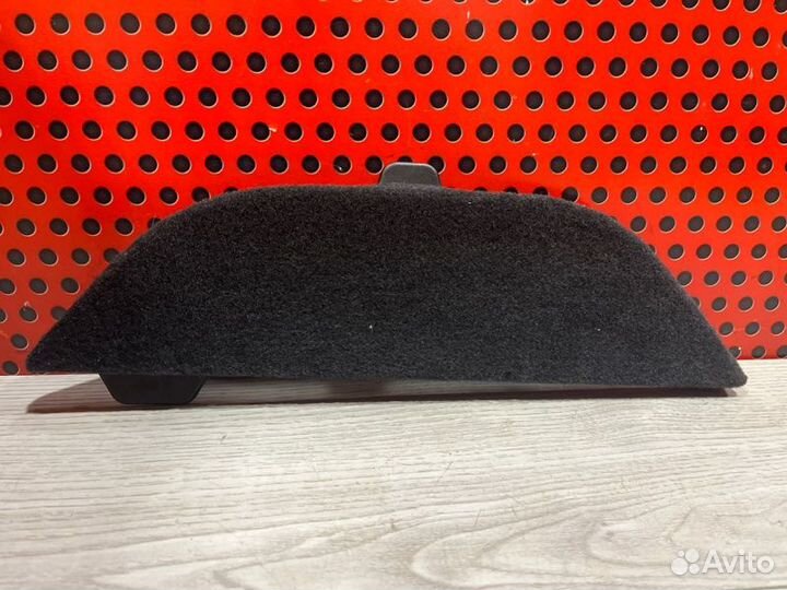 Обшивка багажника правая Lexus Nx 300H Z10 2021