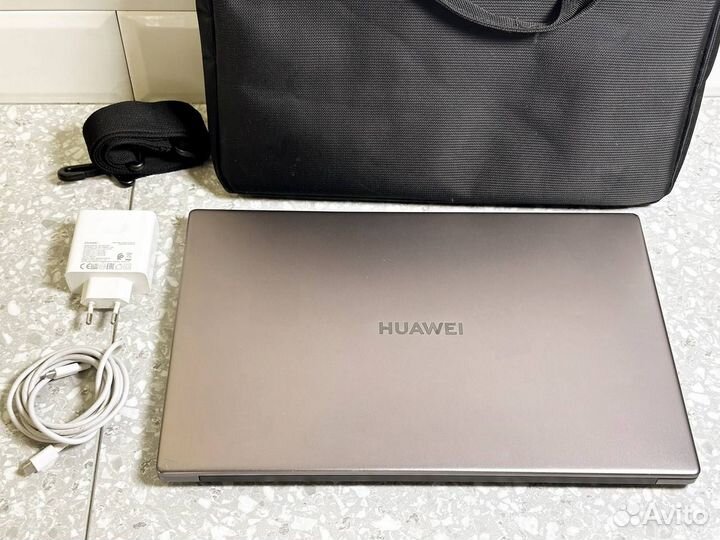 Huawei MateBook D15 Ryzen 5