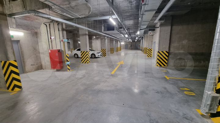 Машиноместо, 13 м²