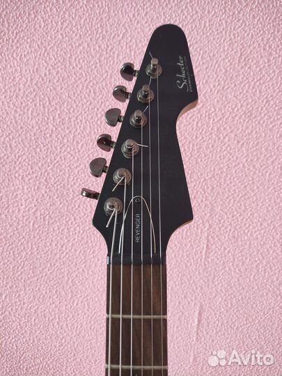 Электрогитара Schecter Revenger SBK
