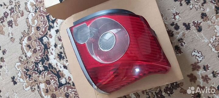 Задние фонари Toyota Avensis restyling