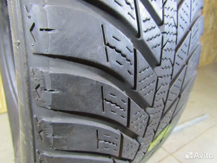 Nexen N'Blue 4 Season WH17 205/55 R16