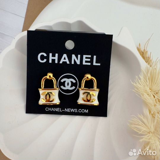 Серьги chanel