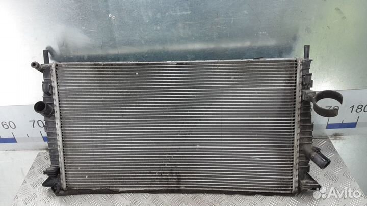 Радиатор системы охлаждения на Ford Focus 2