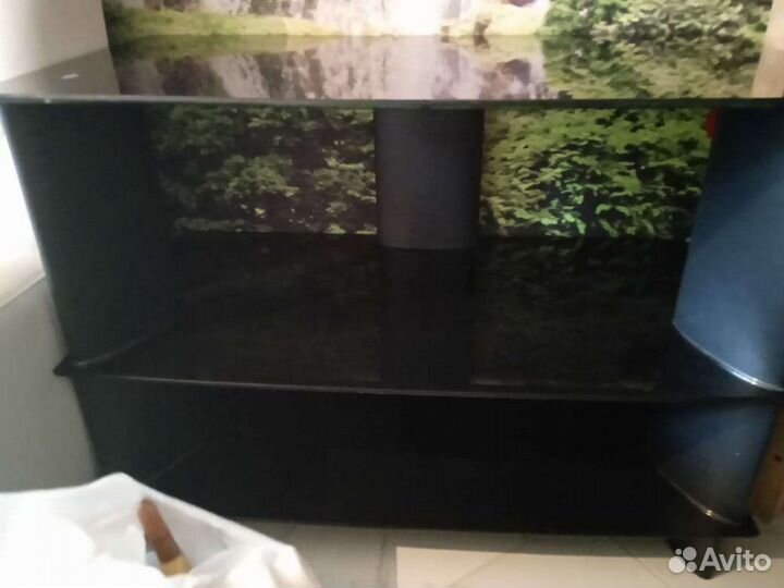 Стеклянная тумба