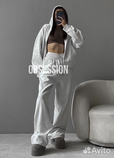 Спортивный костюм женский