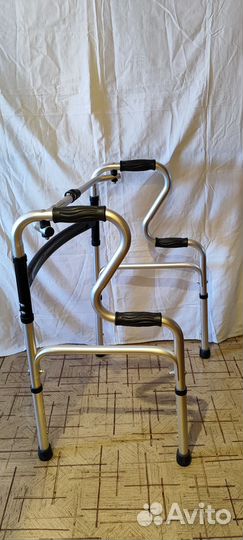 Ходунки для взрослых инвалидов