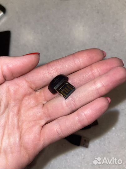 Зарядки 3шт Fitbit Charge, 1шт Fitbit Ionic