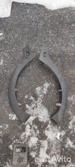 Накладка петли багажника W210