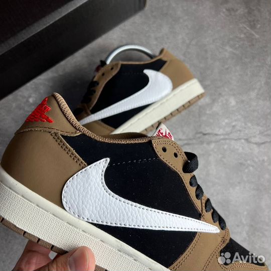 Air Jordan 1 Retro Low Travis Scott Dark Mocha