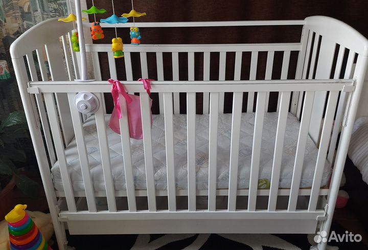 Детская кроватка