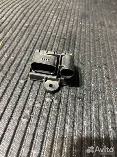 Реле накала свечей Mercedes-Benz C W205