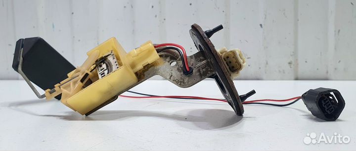 Датчик уровня топлива Mitsubishi Lancer 9