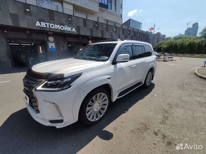 Lexus LX, 2016