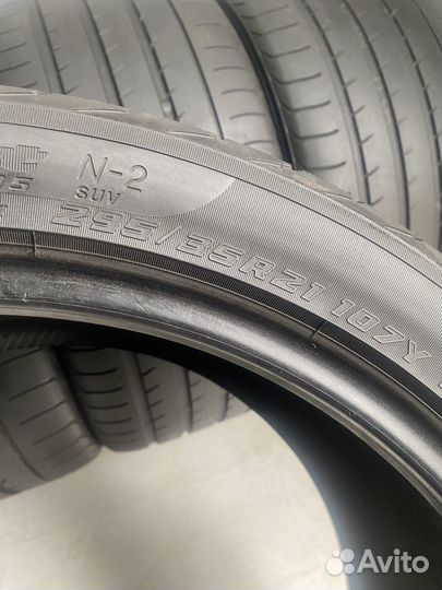 Yokohama Advan Sport V105 N2 SUV 295/35 R21 107Y