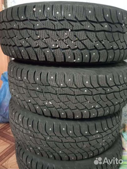 Viatti Bosco Nordico V-523 215/70 R16