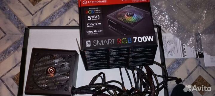 Блок питания Thermaltake Smart RGB 700W