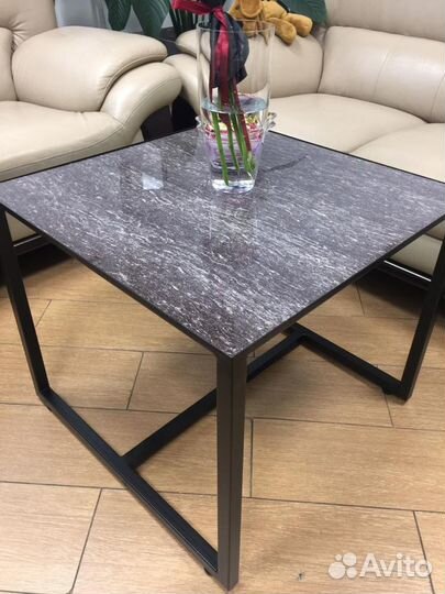 Журнальный стол